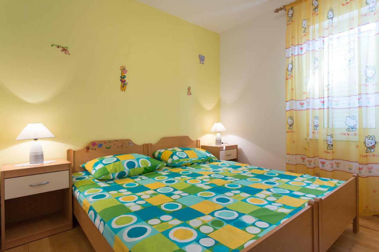 Apartments Bonifacic Punat Cameră foto